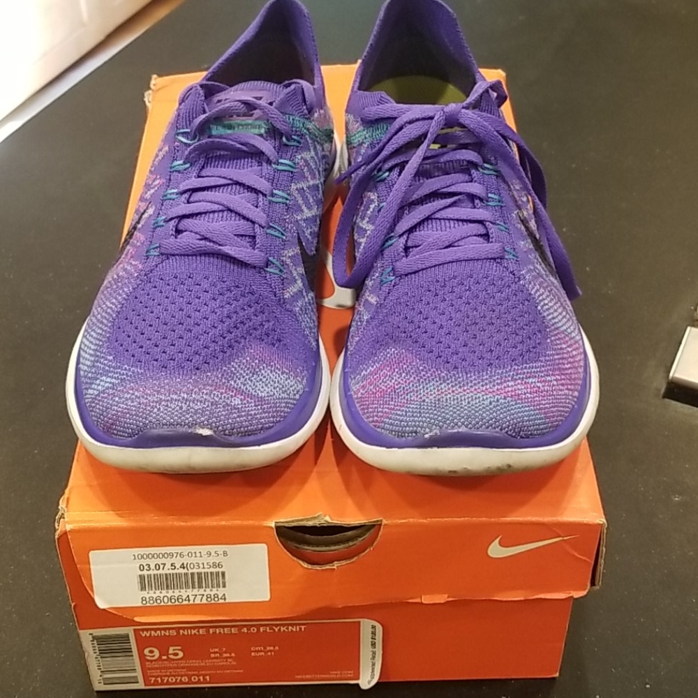 SUPER SALE - Nike Free 4.0 Flyknit Women's 9.5